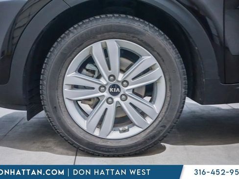 Used 2019 Kia Sportage LX image 32
