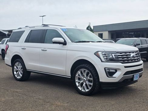 Used 2018 Ford Expedition Limited w/ Equipment Group 302A AWD/4WD image 36