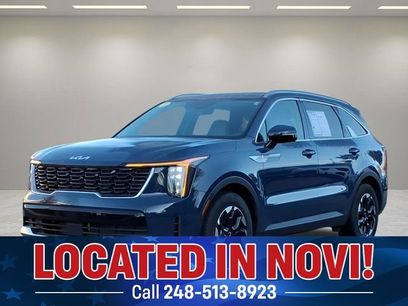 Used 2025 Kia Sorento S w/ Panoramic Sunroof Package