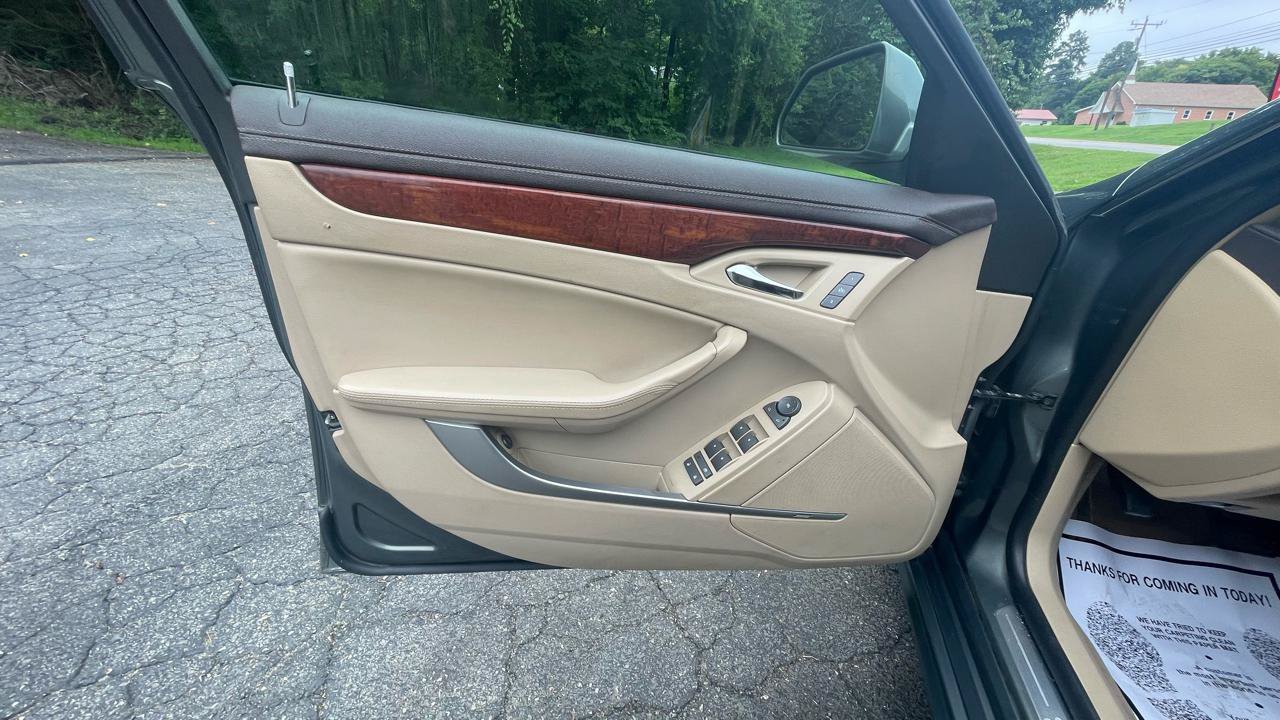Used 2011 Cadillac CTS Luxury AWD/4WD image 18