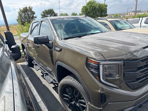 Used 2023 GMC Sierra 1500 Elevation w/ X31 Off-Road Package AWD/4WD image 1