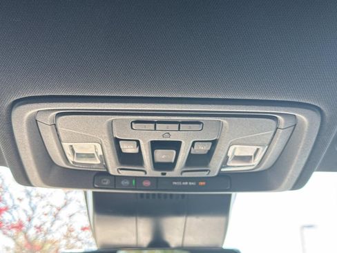 Used 2024 GMC Sierra 1500 AT4 w/ Technology Package AWD/4WD image 20
