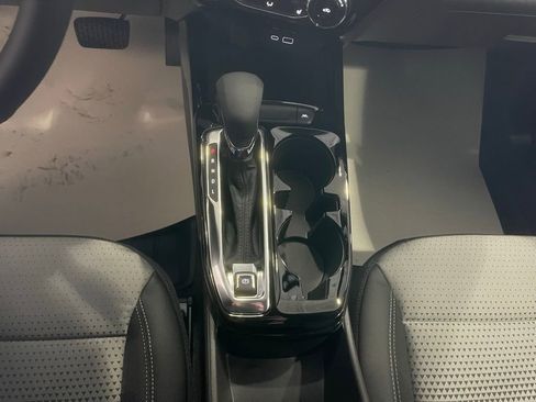 New 2026 Chevrolet Trax LT w/ LT Convenience Package image 17