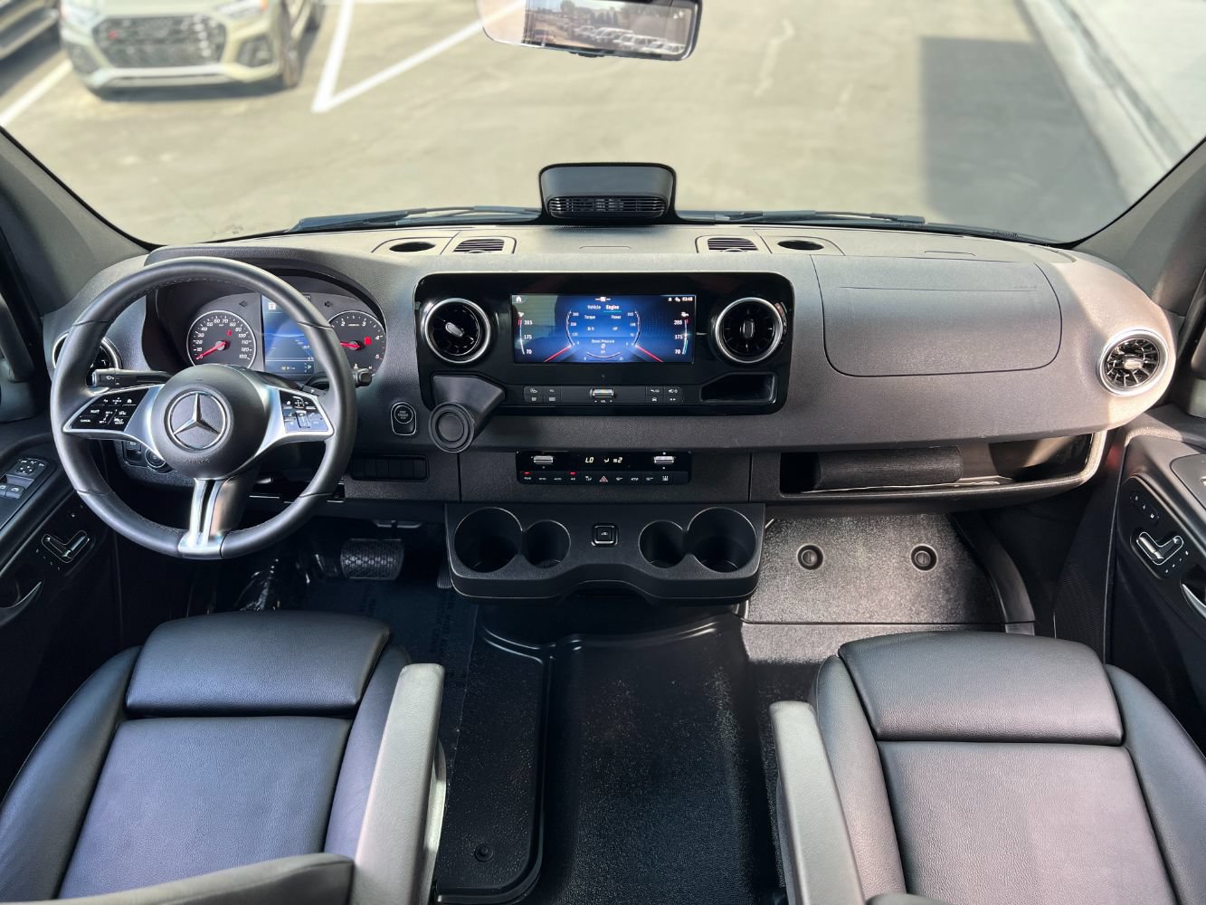 Used 2025 Mercedes-Benz Sprinter 2500 image 16