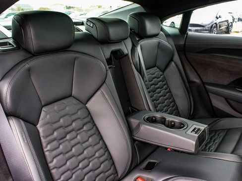 Used 2022 Audi e-tron GT Prestige w/ Prestige Package image 39