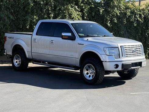Used 2014 Ford F150 Lariat w/ Equipment Group 502A Luxury AWD/4WD image 3