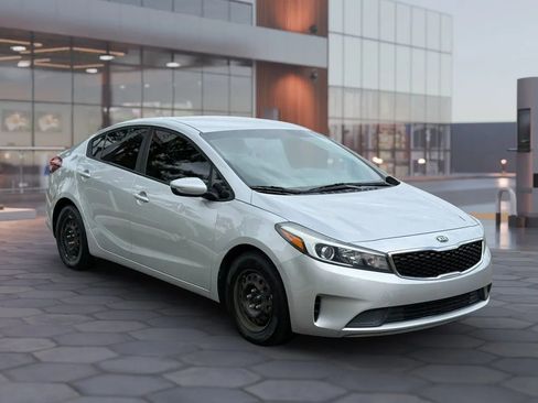 Used 2018 Kia Forte LX FWD image 8