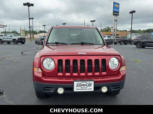 Used 2015 Jeep Patriot Sport w/ Power Value Group FWD image 3