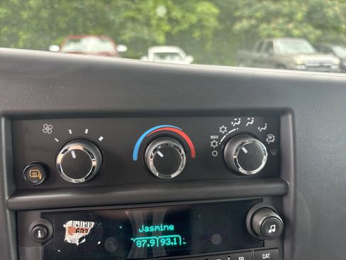 New 2025 Chevrolet Express 3500 w/ Power Convenience Package image 20