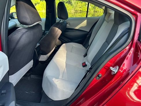 Used 2020 Toyota Corolla LE FWD image 13