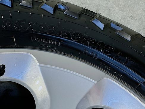 Used 2014 Jeep Wrangler Unlimited Sahara w/ Connectivity Group image 31