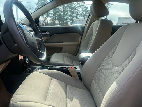 Used 2011 Ford Fusion SEL image 10