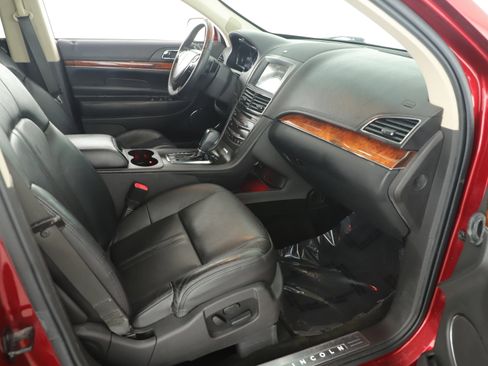 Used 2016 Lincoln MKT AWD w/ Equipment Group 201A image 8