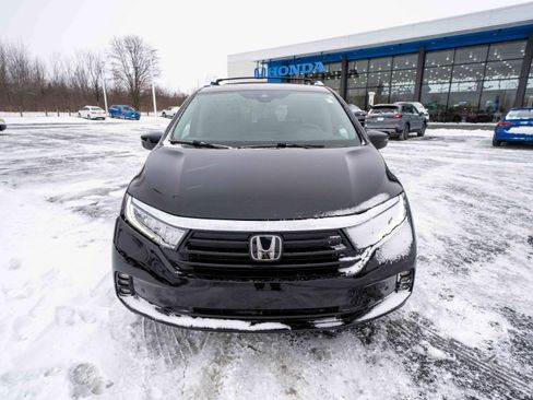 Used 2023 Honda Odyssey Elite image 2
