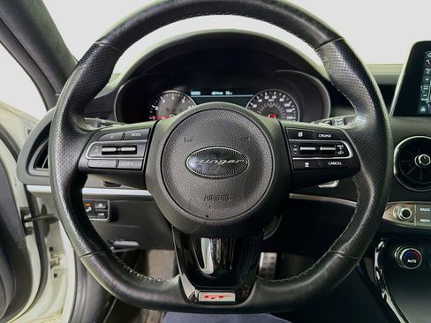 Used 2021 Kia Stinger GT2 image 14
