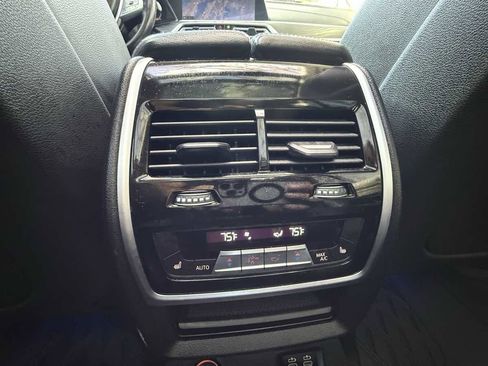 Used 2020 BMW X7 xDrive40i w/ Premium Package image 35