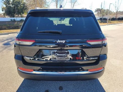New 2025 Jeep Grand Cherokee Laredo w/ MOPAR Finishing Package RWD image 10