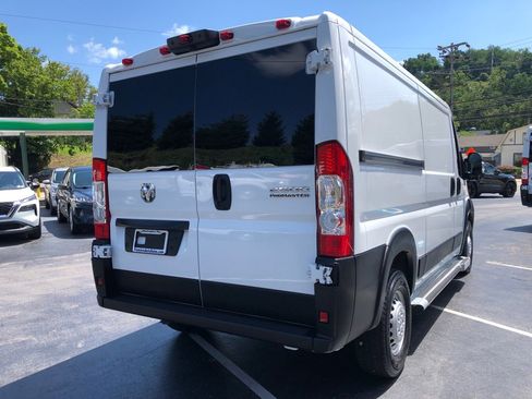 Used 2025 RAM ProMaster 2500 w/ U-Haul Equipment Group FWD image 5