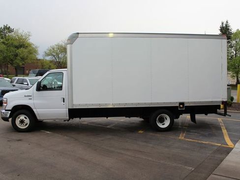 Used 2019 Ford E-350 and Econoline 350 Super Duty w/ Power Windows & Locks Group RWD image 9