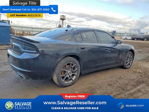 Used 2018 Dodge Charger GT AWD/4WD image 4