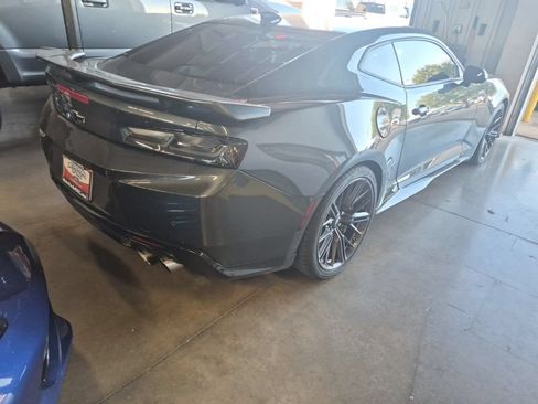 Used 2018 Chevrolet Camaro ZL1 RWD image 17