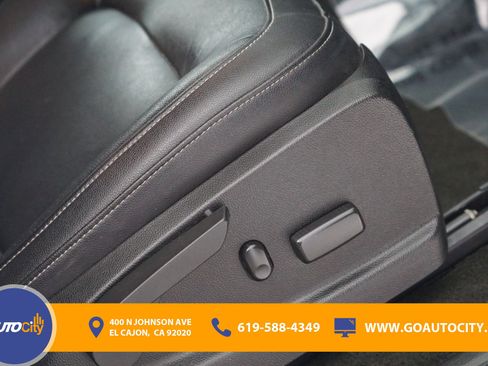 Used 2018 Chevrolet Colorado Z71 RWD image 16