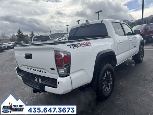 Used 2023 Toyota Tacoma TRD Sport image 3