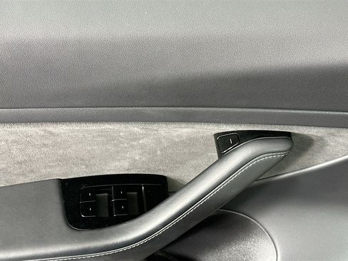 Used 2019 Tesla Model 3 Long Range image 15