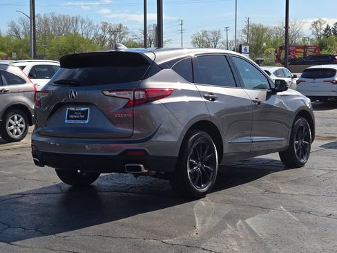 New 2026 Acura RDX SH-AWD image 17