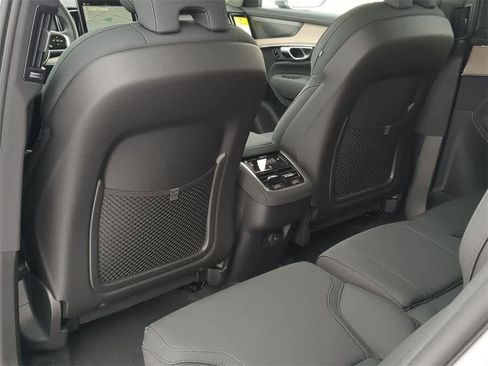 New 2026 Volvo XC90 B5 Plus w/ Protection Package Premier image 17
