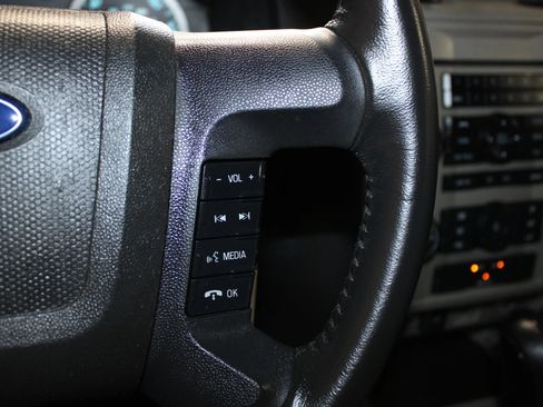 Used 2012 Ford Escape XLT FWD image 22