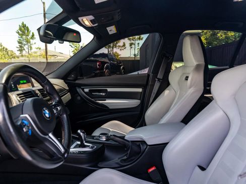 Used 2018 BMW M3 RWD image 42
