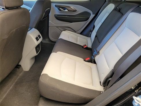 Used 2024 GMC Terrain SLE image 18