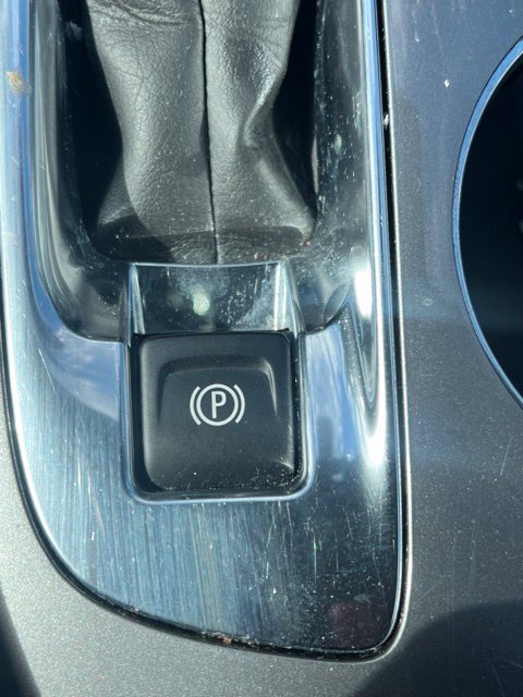 Used 2024 Chevrolet Malibu LT FWD image 21