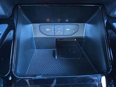 Used 2025 Kia Sorento SX Prestige w/ Sage Leather Package image 25