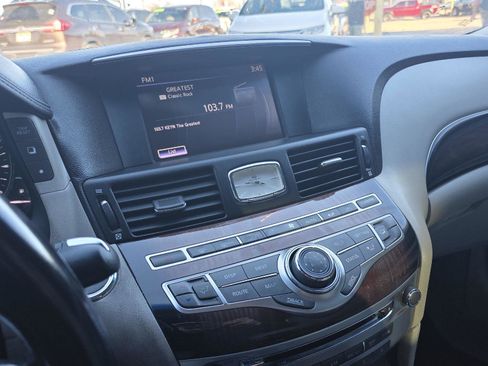 Used 2011 INFINITI M56 x w/ Deluxe Touring Pkg image 19