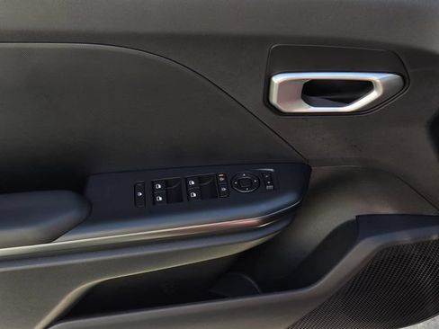 Used 2026 Kia K4 FWD image 16
