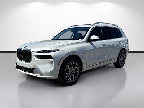 Used 2026 BMW X7 xDrive40i image 7