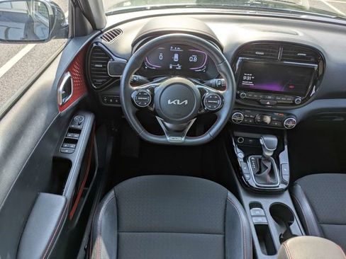 Used 2023 Kia Soul GT-Line w/ GT-Line Technology Package FWD image 17