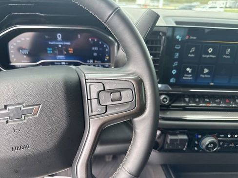 Used 2024 Chevrolet Silverado 2500 ZR2 image 23