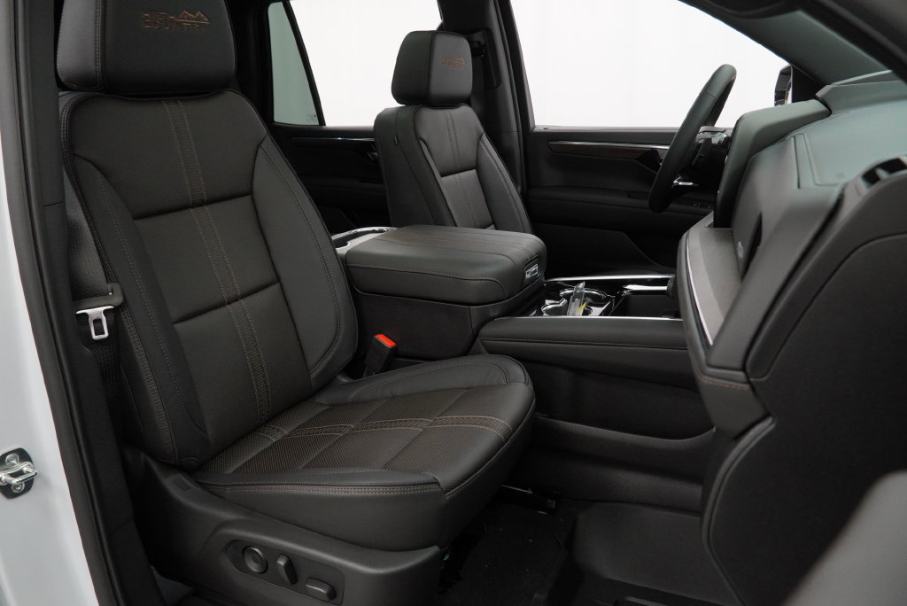 New 2026 Chevrolet Tahoe High Country AWD/4WD image 32