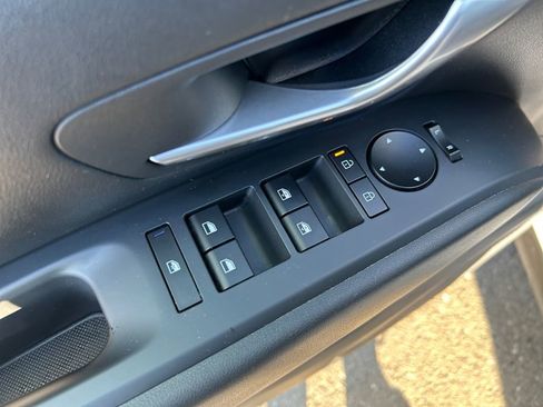 Used 2025 Hyundai Santa Cruz SEL image 23