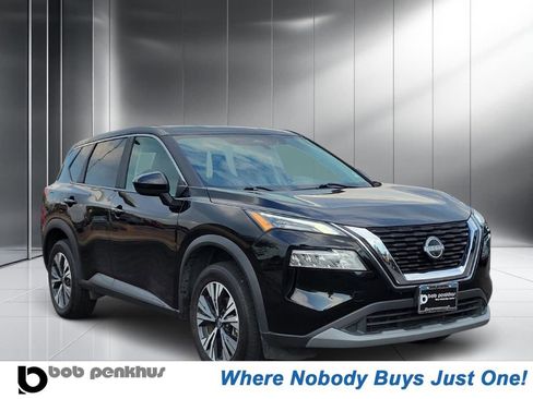 Used 2023 Nissan Rogue SV image 1