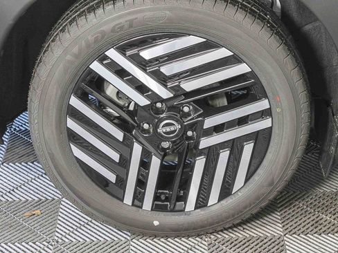 New 2026 Nissan Leaf SV+ image 11