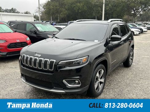 Used 2019 Jeep Cherokee Limited image 1