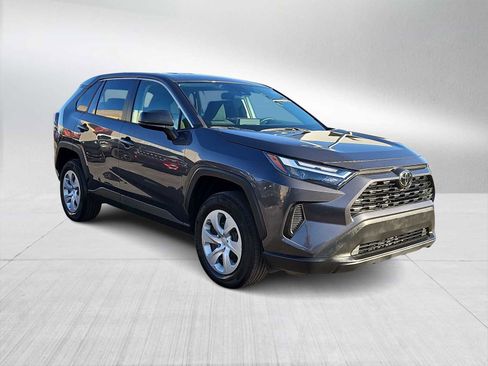 Used 2024 Toyota RAV4 LE image 2