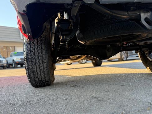 Used 2016 Toyota Tacoma TRD Sport image 93