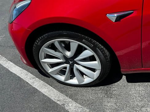 Used 2018 Tesla Model 3 Long Range RWD image 13