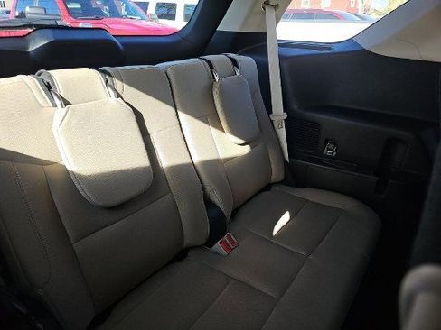 Used 2022 Ford Explorer 4WD w/ Class IV Trailer Tow Package image 9