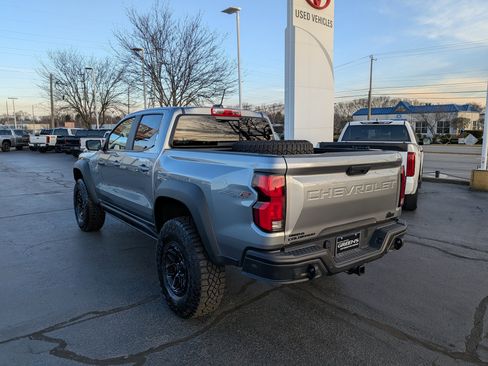 Used 2024 Chevrolet Colorado ZR2 w/ ZR2 Bison Edition image 8